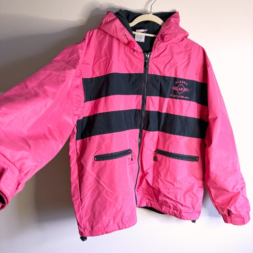 Alaska Ketchikan Ski and Snow Winter Jacket Fleece Lined and Windbreaker Fabric